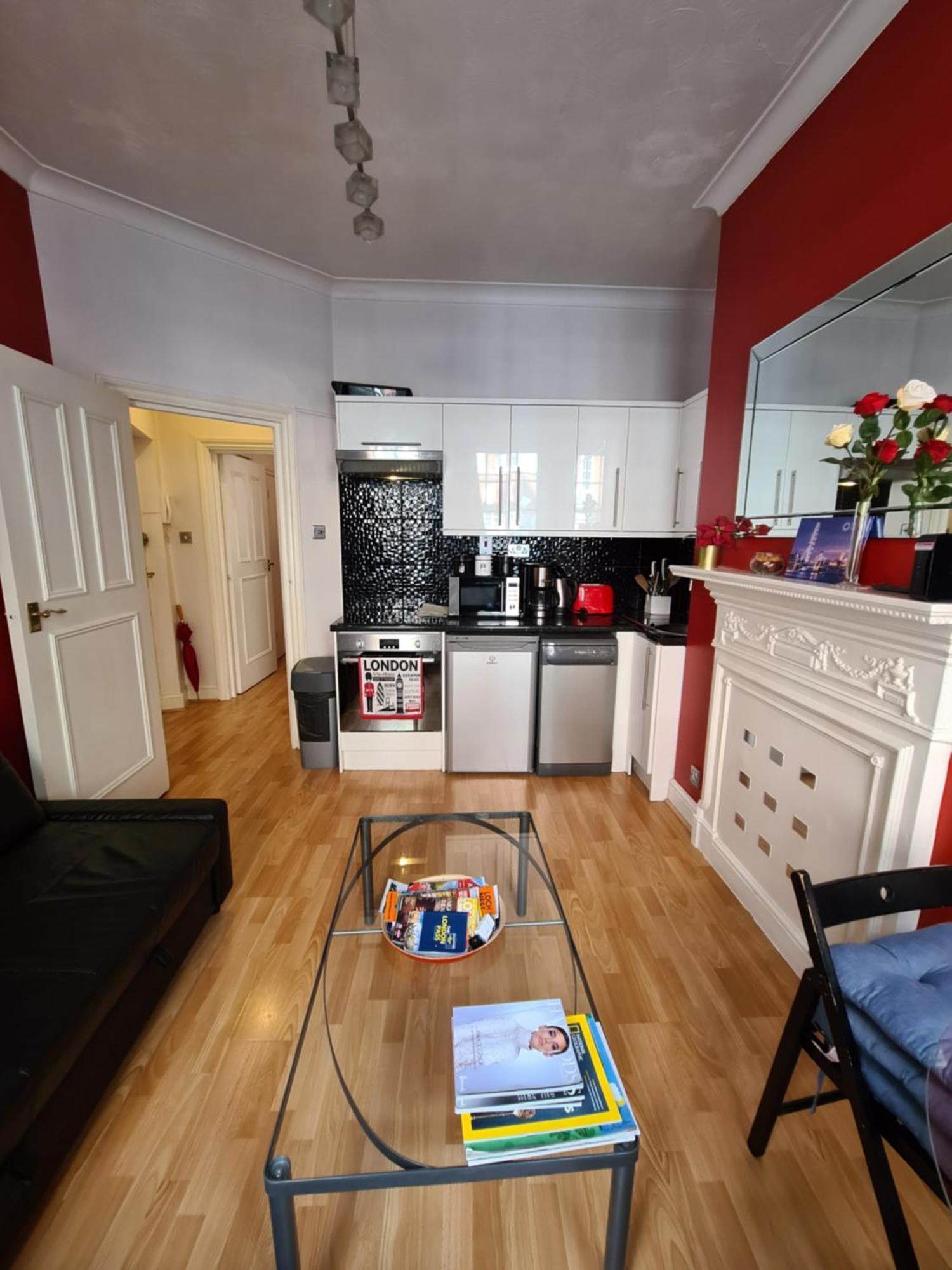 Апартаменты Cozy Flat, 5 Minute Walk To Oxford Circus Лондон Экстерьер фото